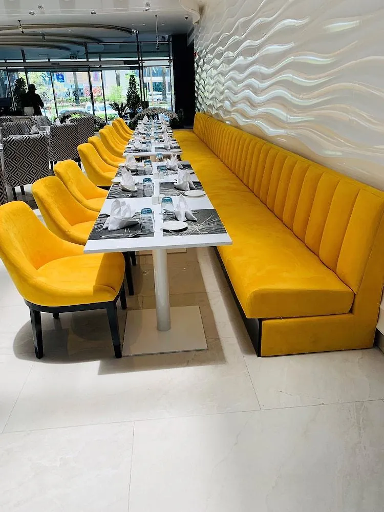 City Avenue Hotel Dubaj Spojené arabské emiráty